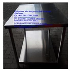 STAINLESS TABLE FOR FOUR LEGS 2